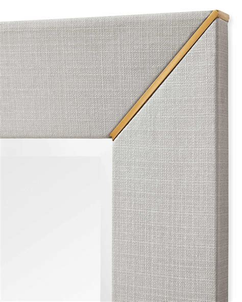 Mirror_Driftway_Floor_Dove_Detail_SM_2503_Crop_SH