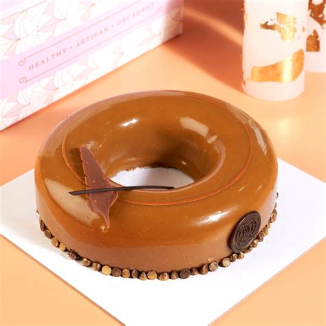 Sea Salt Caramel and Dark Chocolate Cake – Zinque Patisserie