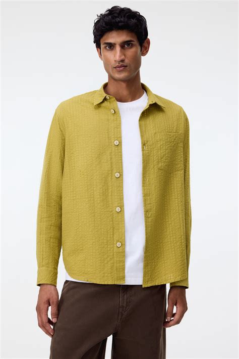 Men’s Mustard yellow Regular Fit Seersucker shirt | H&M IN