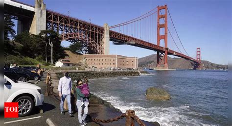 Indian American teenager jumps off Golden Gate Bridge, dies: US - Times ...
