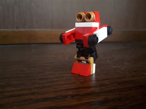 LEGO Transformer That Transforms 的图像结果