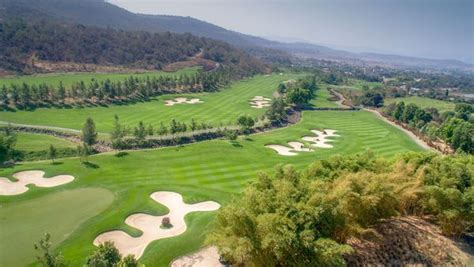 Golf Resorts in India So Good, You'll Plan A Trip Just For Them: Book Now!