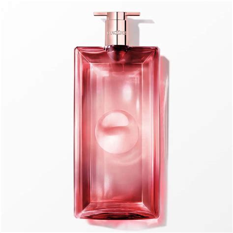 Difference Between Eau de Parfum Vs Eau de Toilette | Lancôme