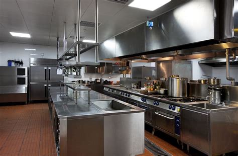 四川厨房设备厂家告诉你商用厨房和家用厨房有什么不同|四川优佰特厨房设备公司