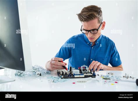 Computer Repair and Maintenance 的图像结果