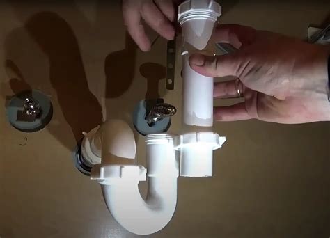 Kitchen Sink Drain Installation & Plumbing Guide | Toronto | Master Drain