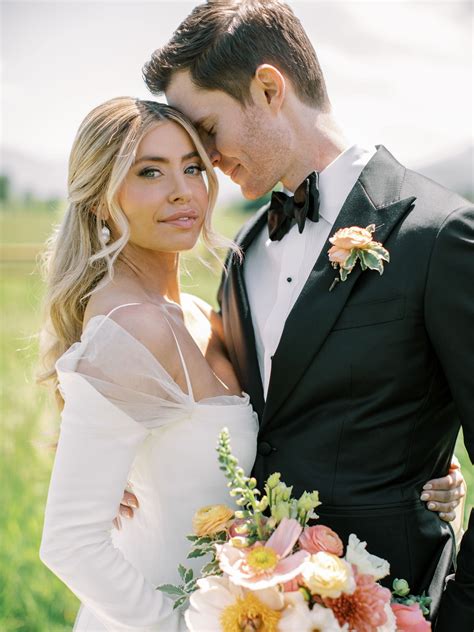 Luxury Destination Wedding at River Bottoms Ranch | Timeless June Celebration