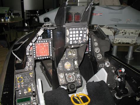 4 things that made the F-16 years ahead of its time
