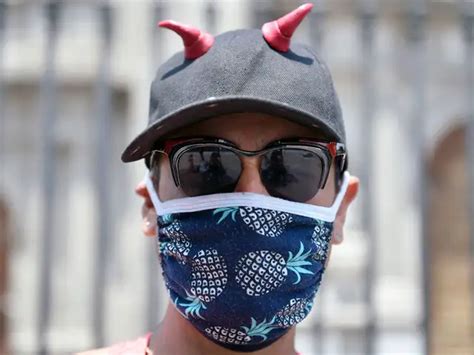 Face masks recommended to prevent Coronavirus, Donald Trump says he won ...