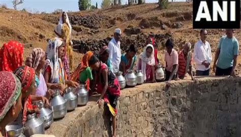 Maharashtra: Women walk kilometres daily, risk lives for water amid dry ...