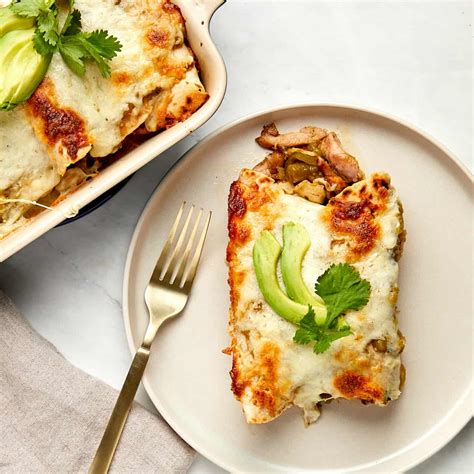 New Mexico Hatch Green Chile Chicken Enchiladas | Casual Epicure