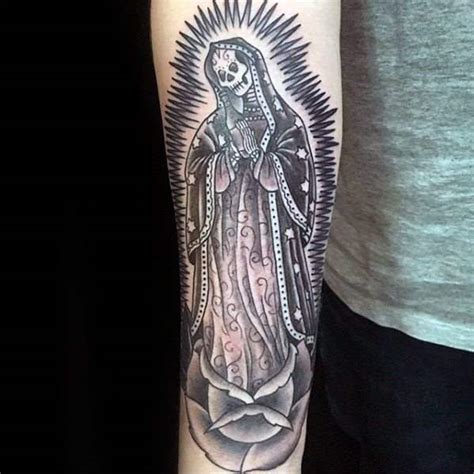 50 Tatuajes de la Virgen de Guadalupe (con el significado)