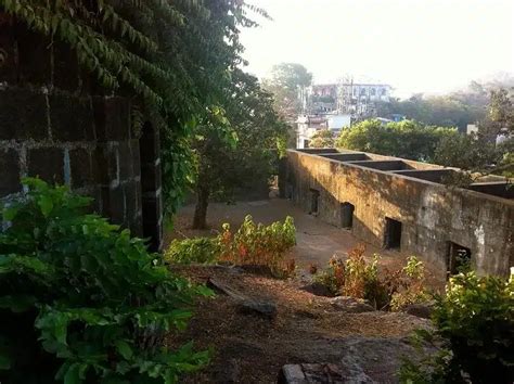 Ghodbunder Fort