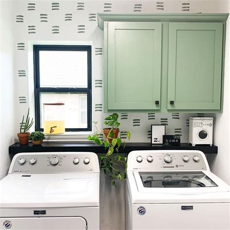 10 Best Laundry Room Paint Colors to Make Chores Fun