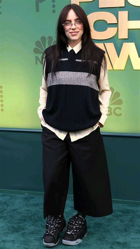 Billie Eilish Full Body Photo