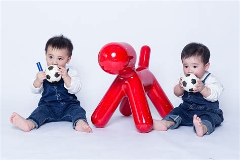 双胞胎男孩儿童摄影|摄影|人像摄影|DONALDYUE - 原创作品 - 站酷 (ZCOOL)