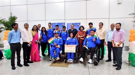 Tokyo Paralympics: रवाना हुआ भारतीय खिलाड़ियों का पहला दल- Tokyo ...