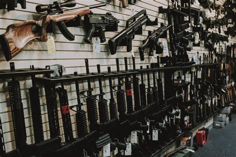 Firearms – Moss Pawn & Guns