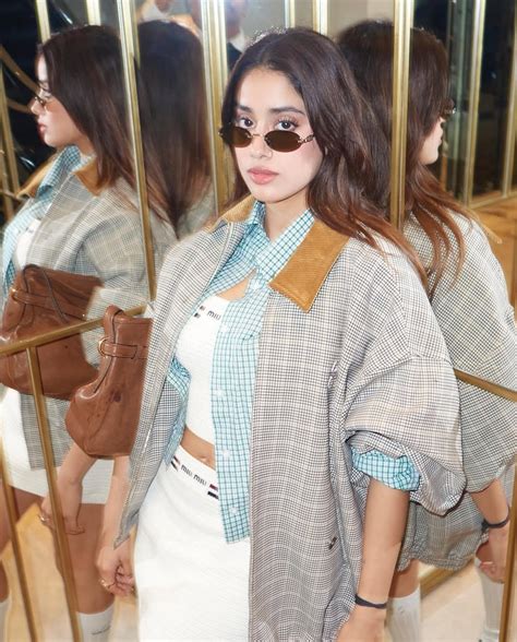 Cannes 2025: Janhvi Kapoor Becomes First Bollywood Actress To Rock A ...