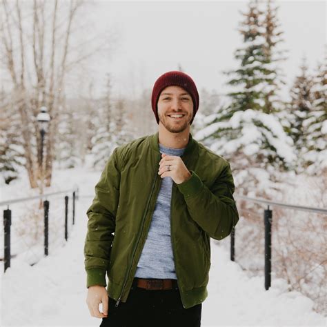 Outfits with a Green Bomber Jacket