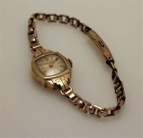 What Is A Vintage Watch at Amanda Bowe blog