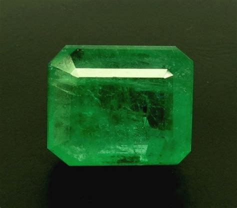 9.36/CT Natural Panna Stone with Govt. Lab Certificate (45510) | Khanna ...