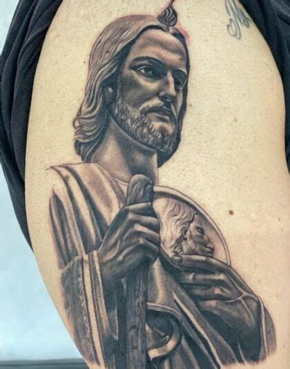 Tatuajes de San Judas Tadeo, varias ideas y su gran simbolismo