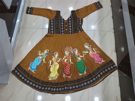 Mustard Yellow Black Dancer Theme Odisha Hand Painted Pattachitra Anar