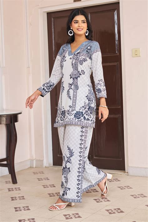 Off-White & Grey Floral Printed Co-ord Set – Kaftanize