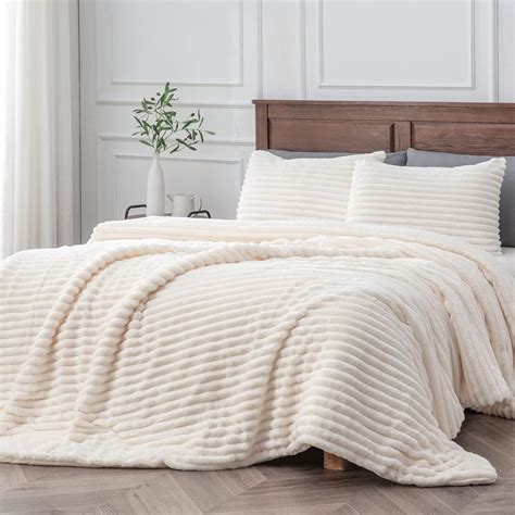 BEDELITE Fleece Queen Comforter Set -Super Soft & Warm Fluffy White ...