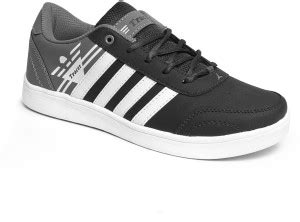 TRACER Subtle Stock TCR-04 Sneakers For Men - Buy TRACER Subtle Stock ...