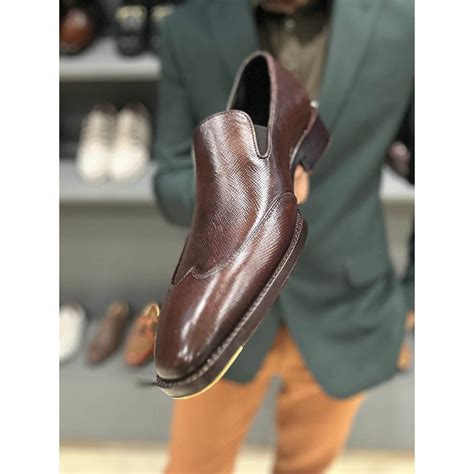 Brown Goodyear Welted Hatchgrain Wingtip Loafers With Fiddle Back Sole ...