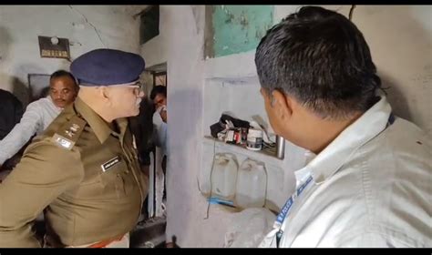 Illegal Chemical Factory: बंद घर से निकली जहरीली गैस; ग्रामीणों की आंख ...