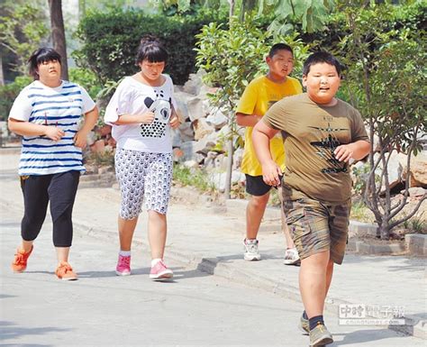 大腹翩翩和大腹便便哪个正确-爱问教育培训