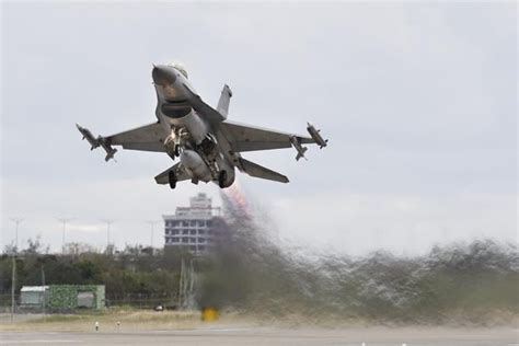 F-16 enables India to be world's largest fighter aircraft ecosystem ...