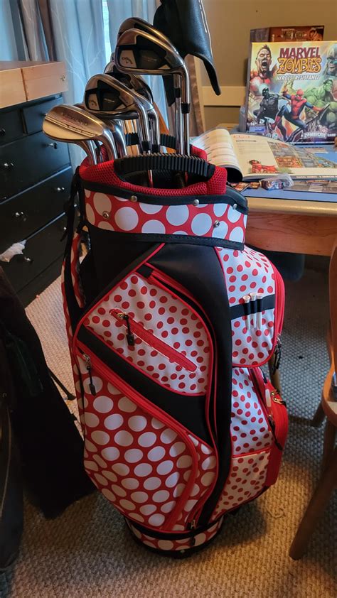 She's a beaut, Clark! : r/golf