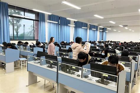 外贸与外语学院承办2023年广西高校大学生翻译大赛决赛-桂林信息科技学院