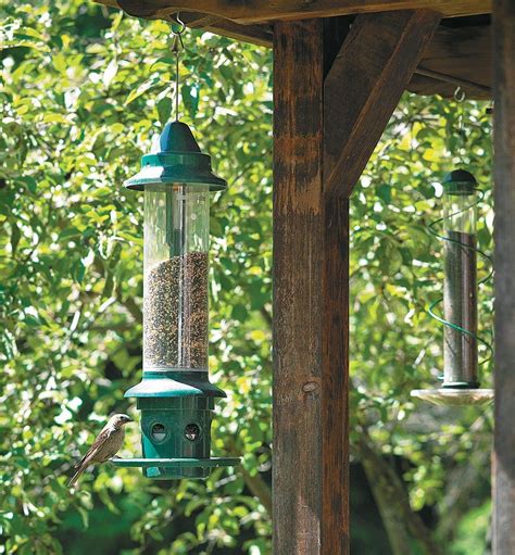 Squirrel Buster Bird Feeders - Lee Valley Tools