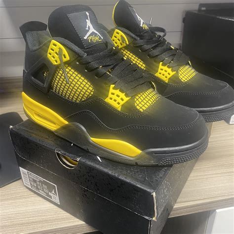 Jordan 4 yellow thunders With box - Depop