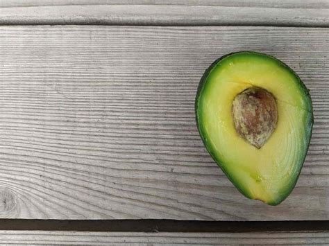 Can You Eat Avocado Pits?