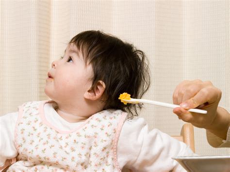 Childcare options: Pros and cons of daycare and nanny care | BabyCenter
