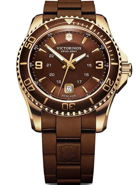 VICTORINOX Men MAVERICK - 241608 – The Watch Factory