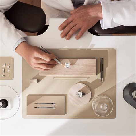 All Jaeger-LeCoultre Luxury Watch Collections | Jaeger-LeCoultre