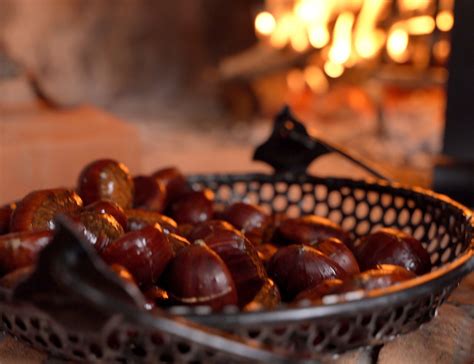 How to Roast Chestnuts in 3 Ways: Oven, Pan or Fire!