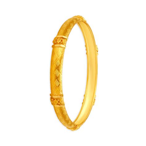 Alluring Yellow Gold Bangle Set