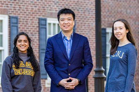 Management Major 的图像结果