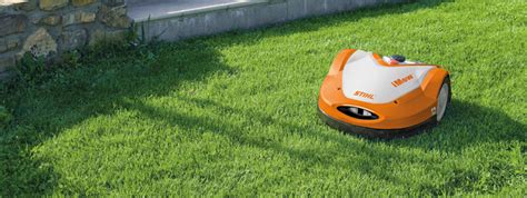 Robot Tosaerba iMOW   STIHL