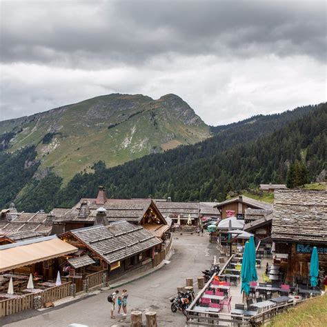 LES LINDARETS VILLAGE DES CHEVRES - All You Need to Know BEFORE You Go ...