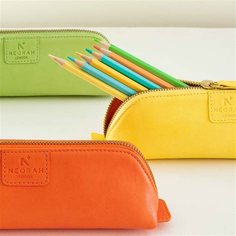What’s in My Pencil Pouch @ AtelierNeorah – Atelier NEORAH