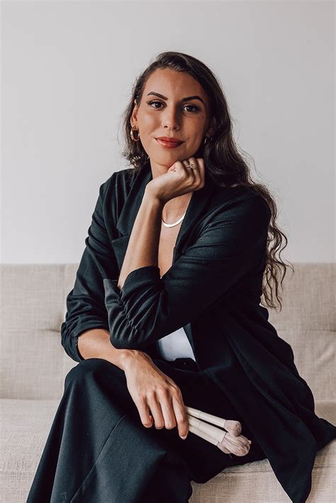 Meet Holly Scholten - Bold Journey Magazine